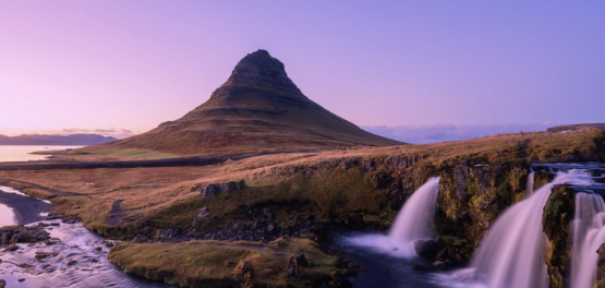 아이슬란드의 숨은 명소 탐험: 대자연의 비밀을 품은 아름다운 랜드